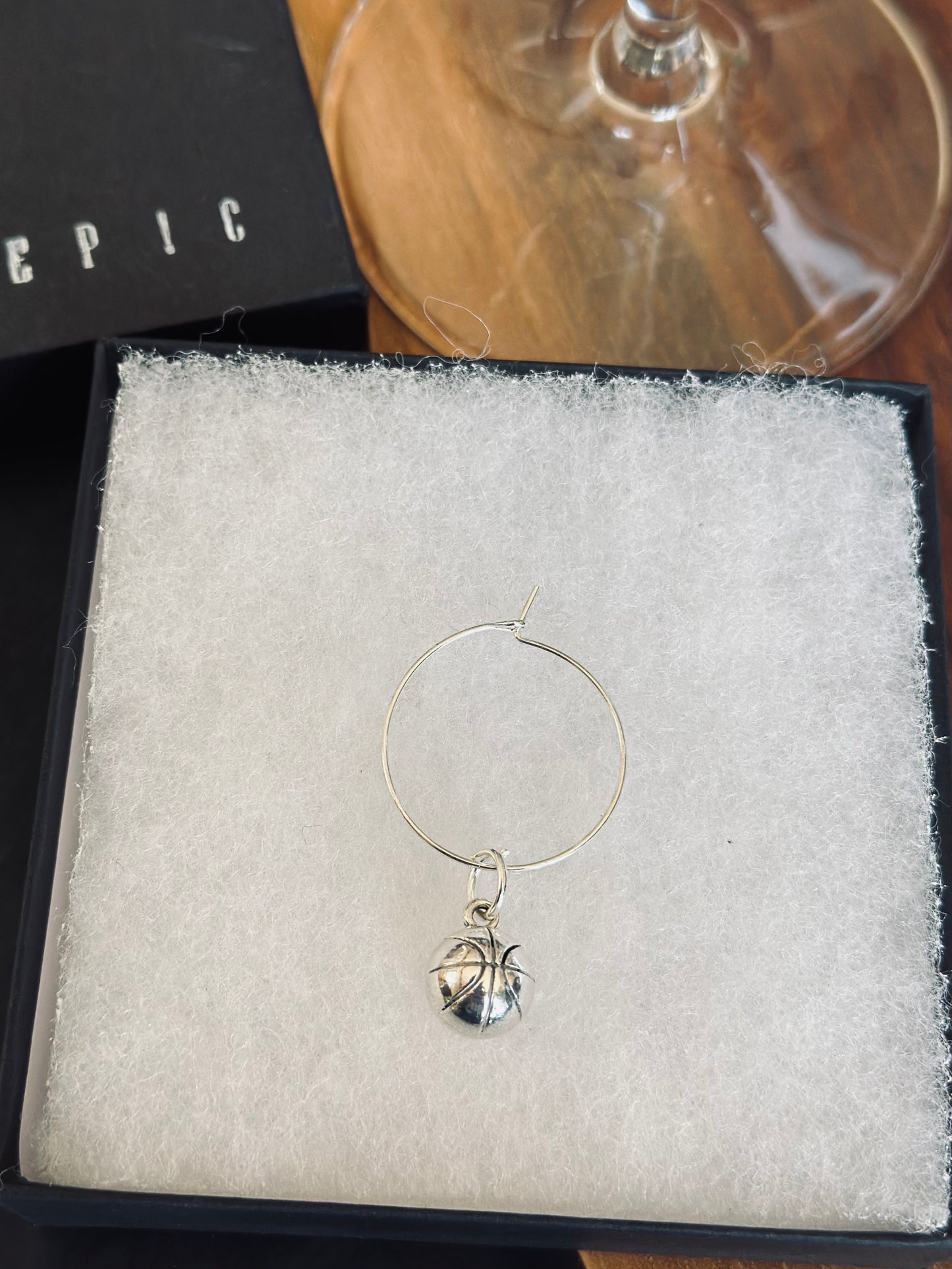 Customized School and basketball team wine charm sets - Classic Style