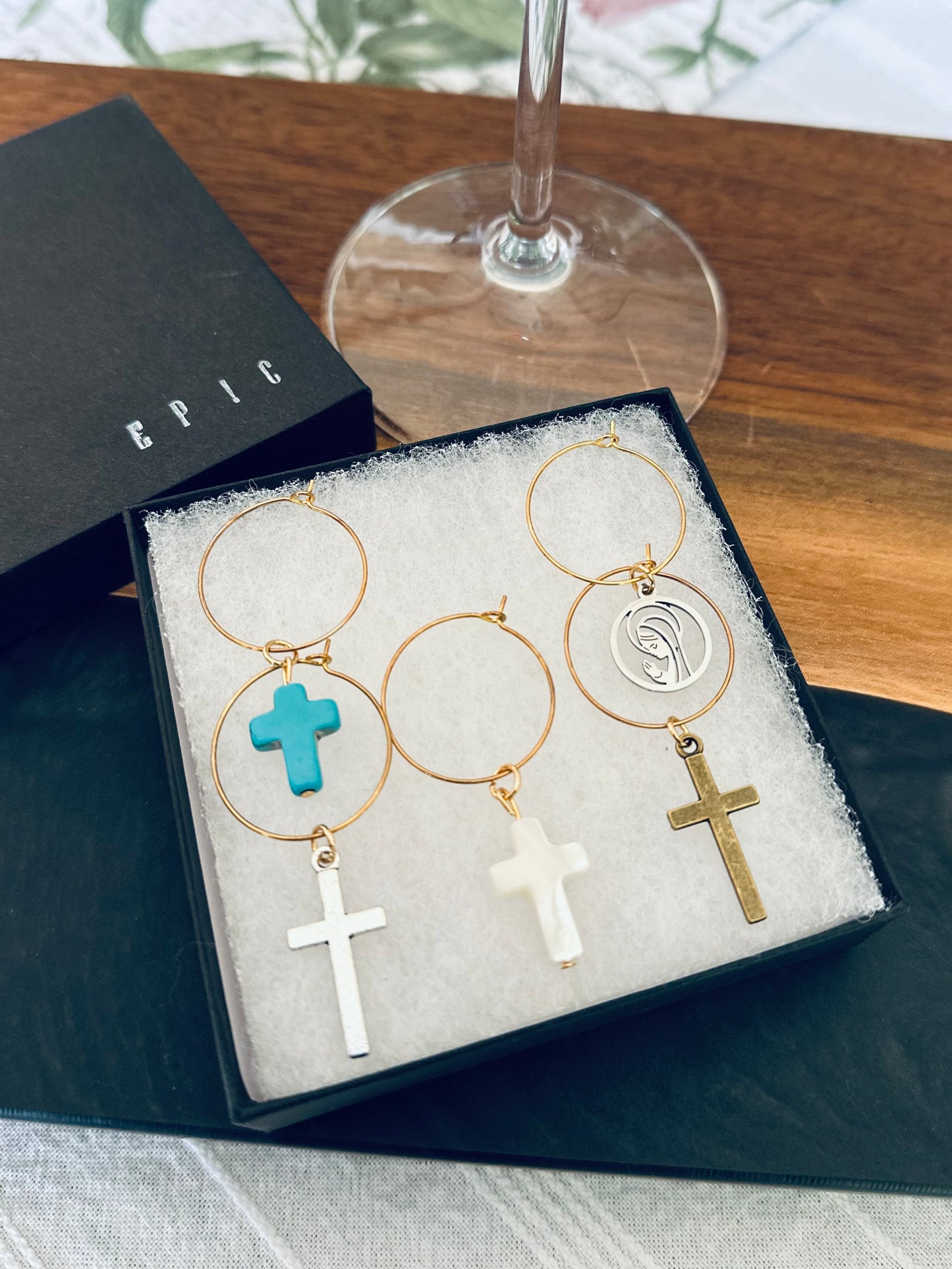 Cross wine charms with Virgin Mary praying wine charm - Set of 4 or 5