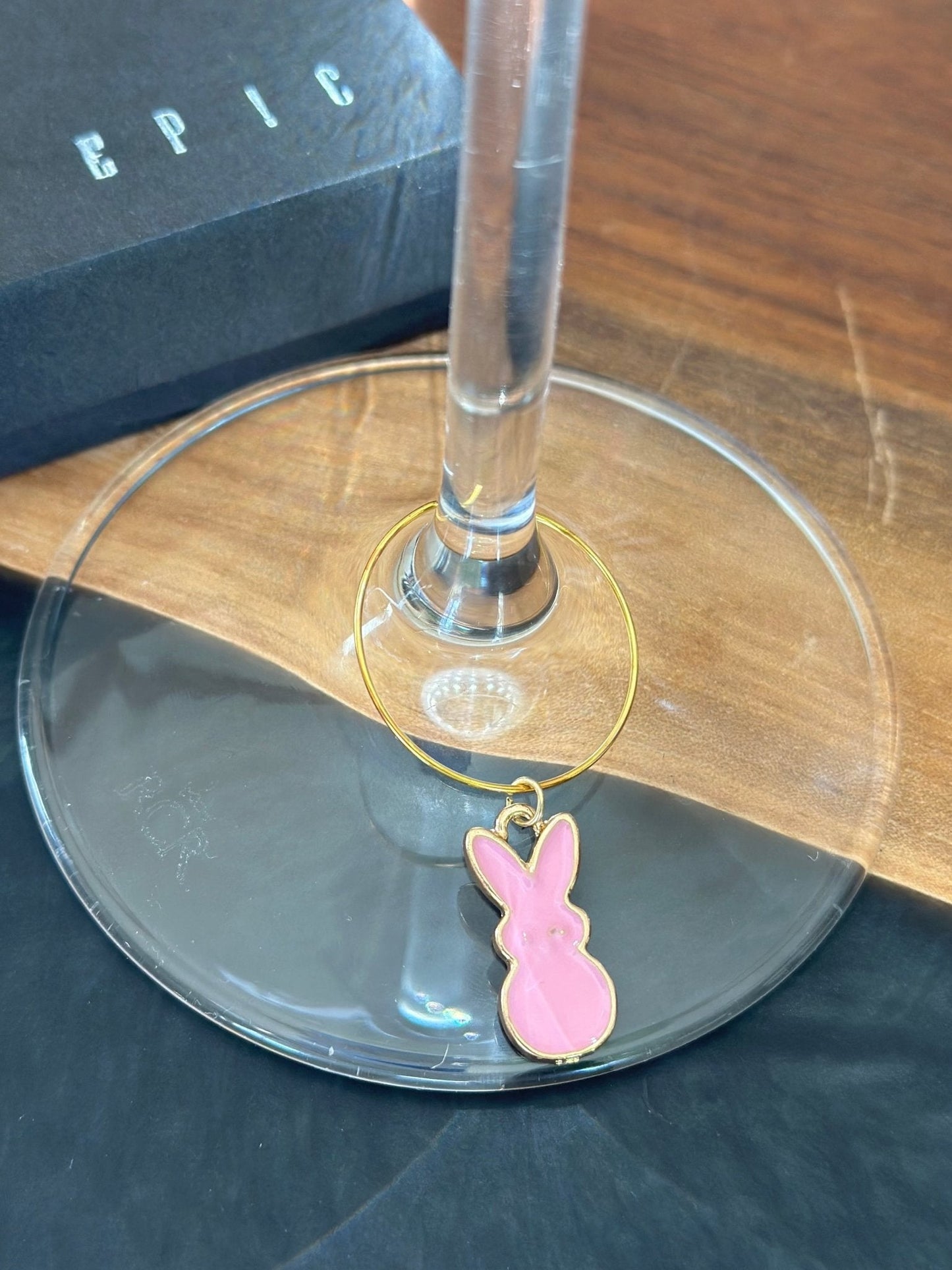 Bunny and eggs wine charms - EpicWineCharms