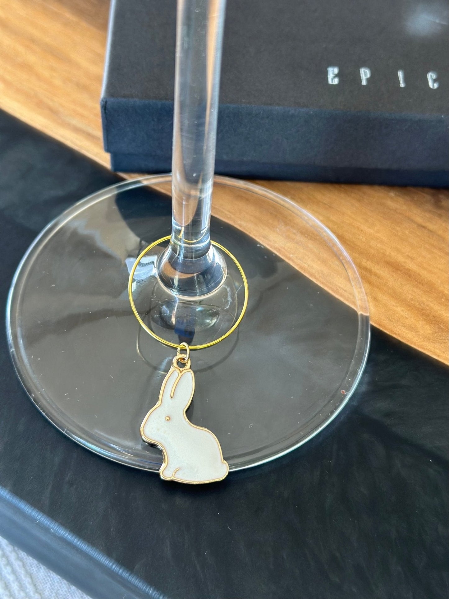 Bunny and eggs wine charms - EpicWineCharms