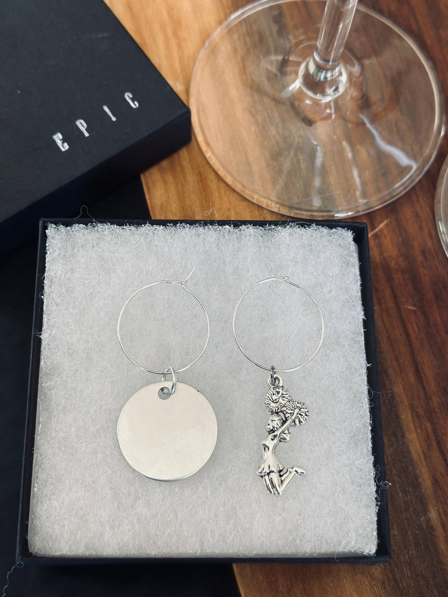 Cheerleading wine charm sets - Classic Style - EpicWineCharms