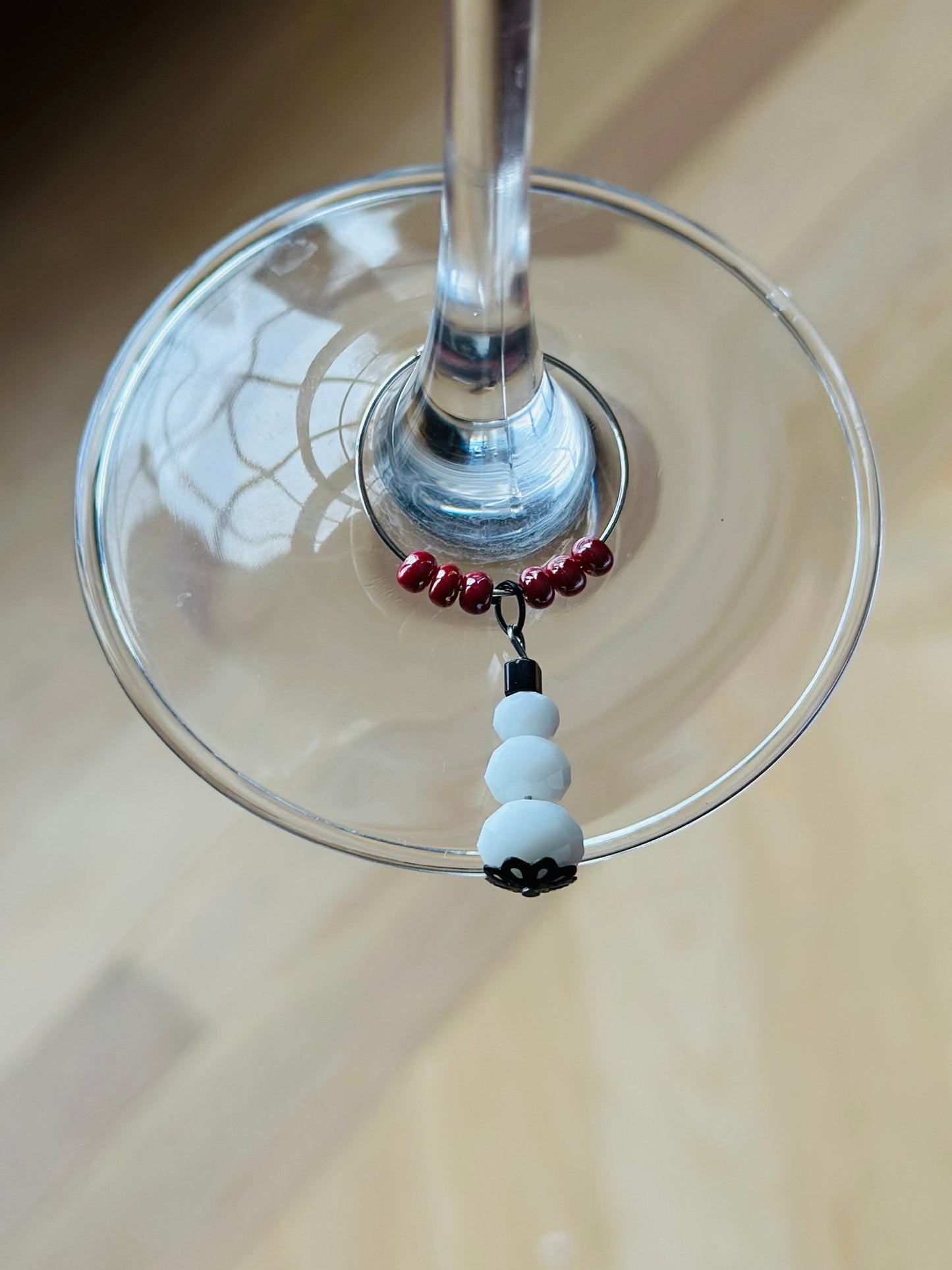 Chic Snowmen wine charms - Snowman with top hat wine charms - EpicWineCharms