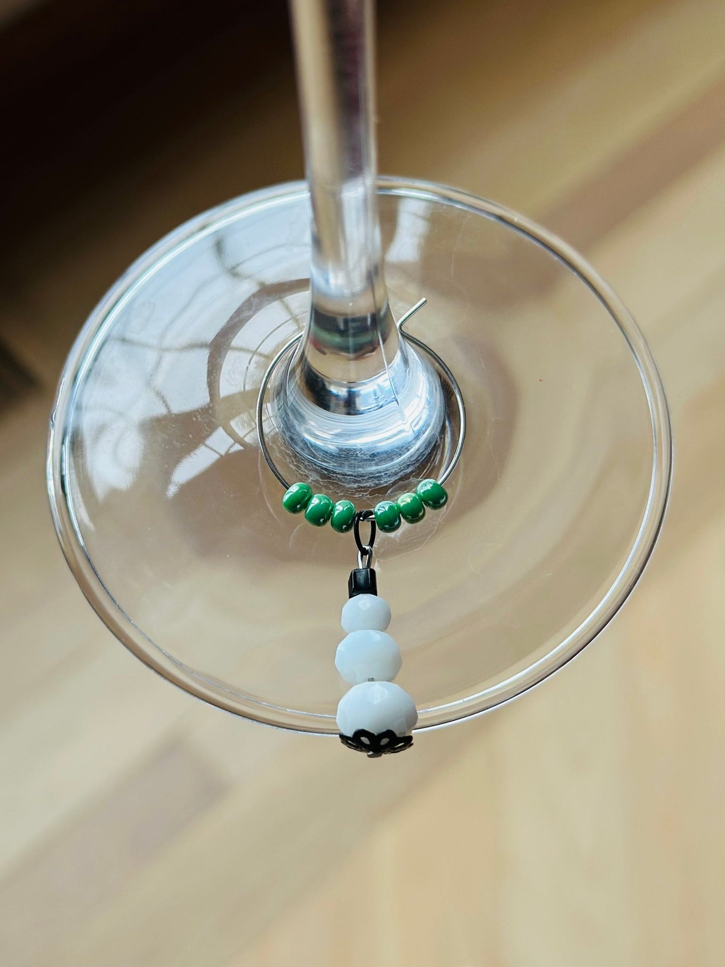 Chic Snowmen wine charms - Snowman with top hat wine charms - EpicWineCharms