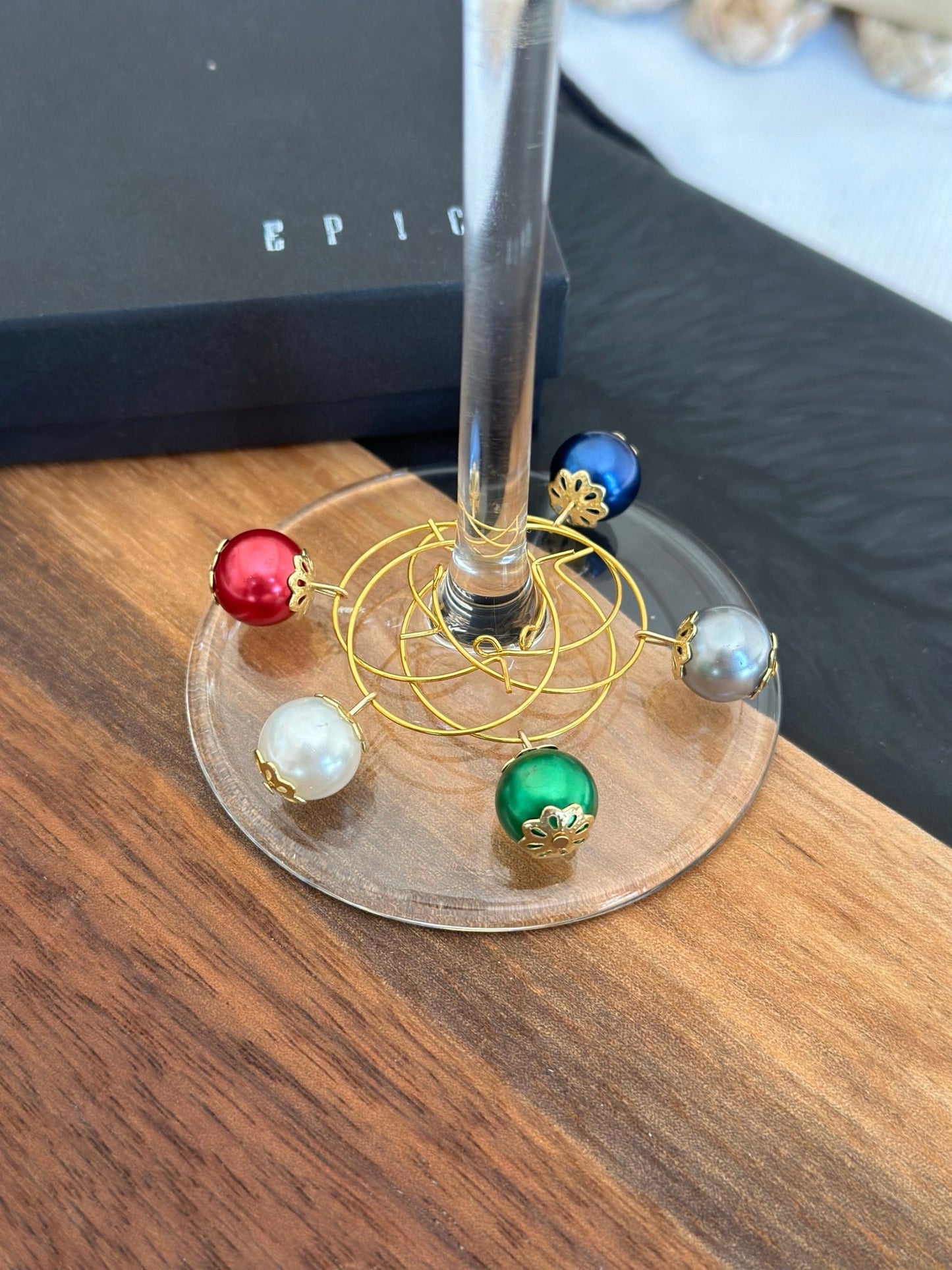 Minimalist holiday wine charms with gold accents - EpicWineCharms