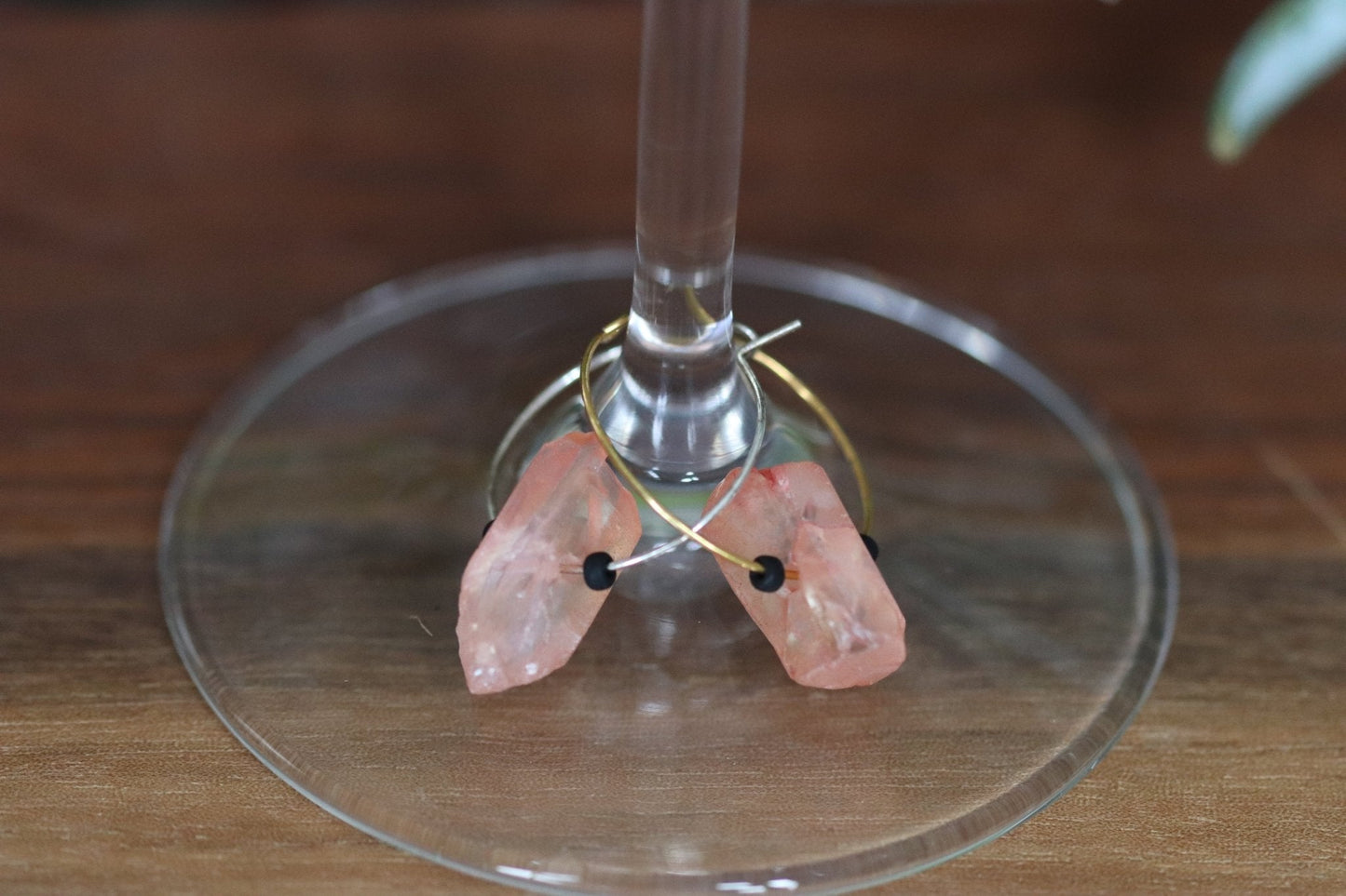 "Pretty in Peach" wine charm - Peach quartz - EpicWineCharms