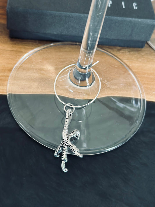 Eagle claw wine charm - Bird claw wine charm