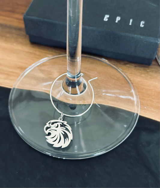 Eagle face wine charm - Silver tone