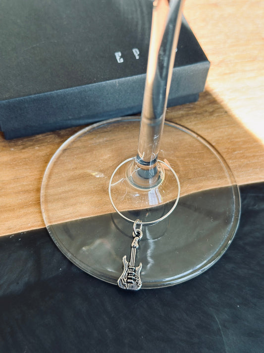 Silver tone guitar wine charm