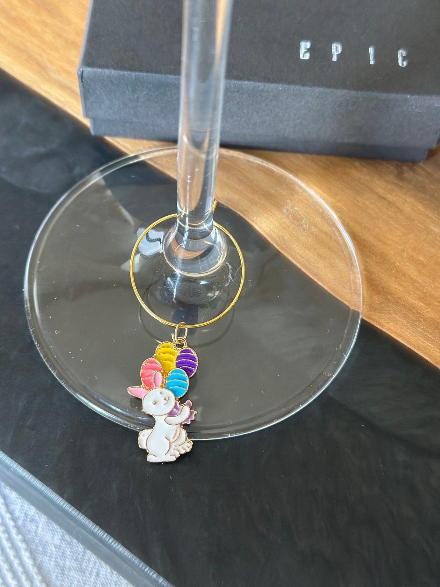 Bunny and eggs wine charms - EpicWineCharms