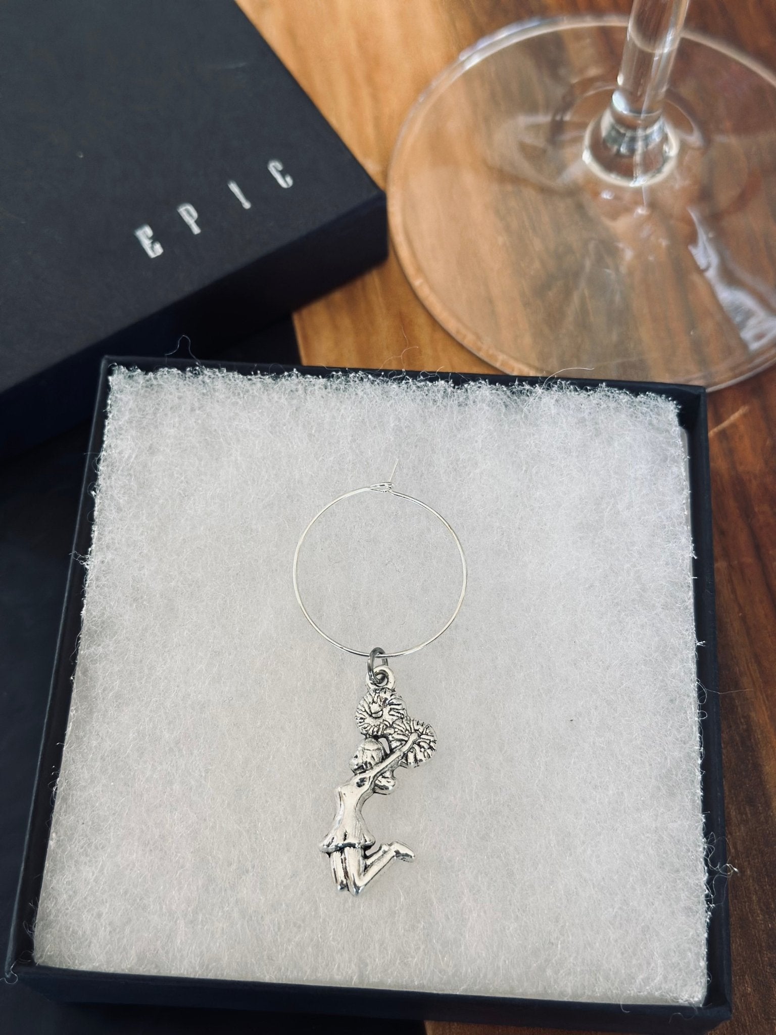 Cheerleading wine charm sets - Classic Style - EpicWineCharms