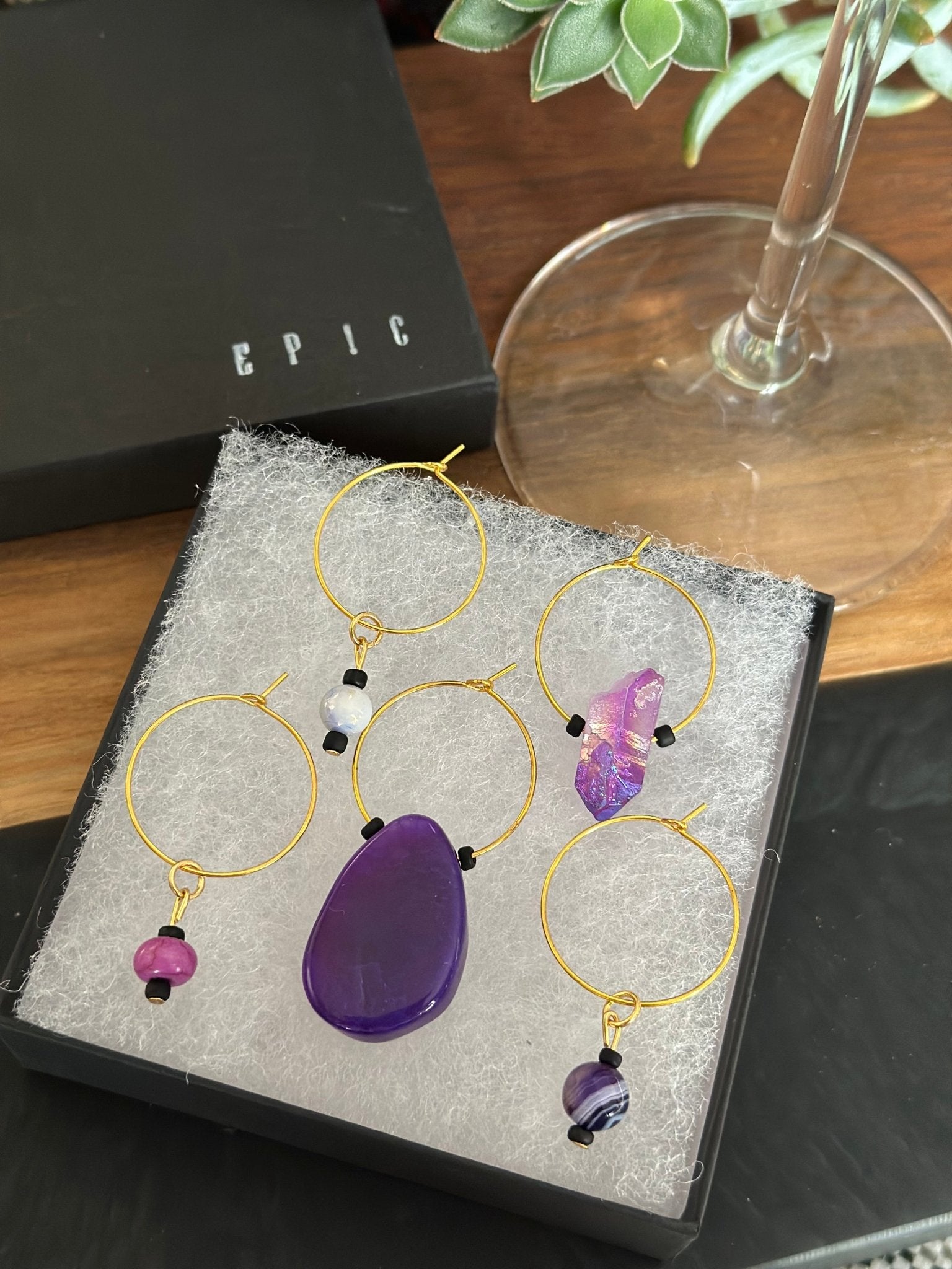 "Mulberry Veins" wine charm - Purple Mulberry Wagnerite - EpicWineCharms