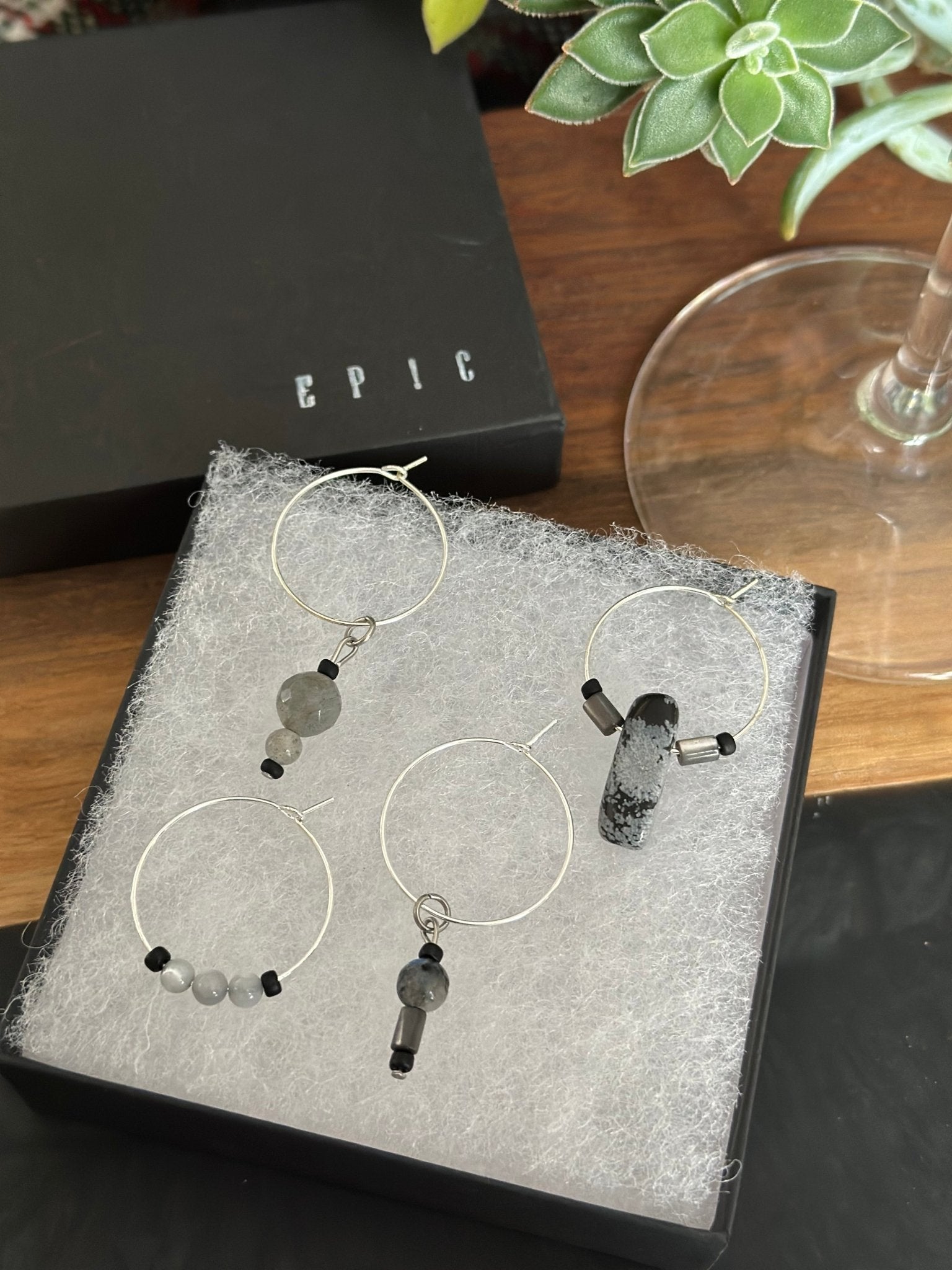 "Overlooked" wine charm - Labradorite - EpicWineCharms