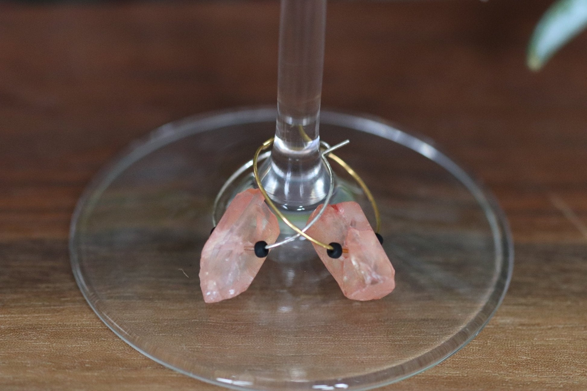 "Pretty in Peach" wine charm - Peach quartz - EpicWineCharms